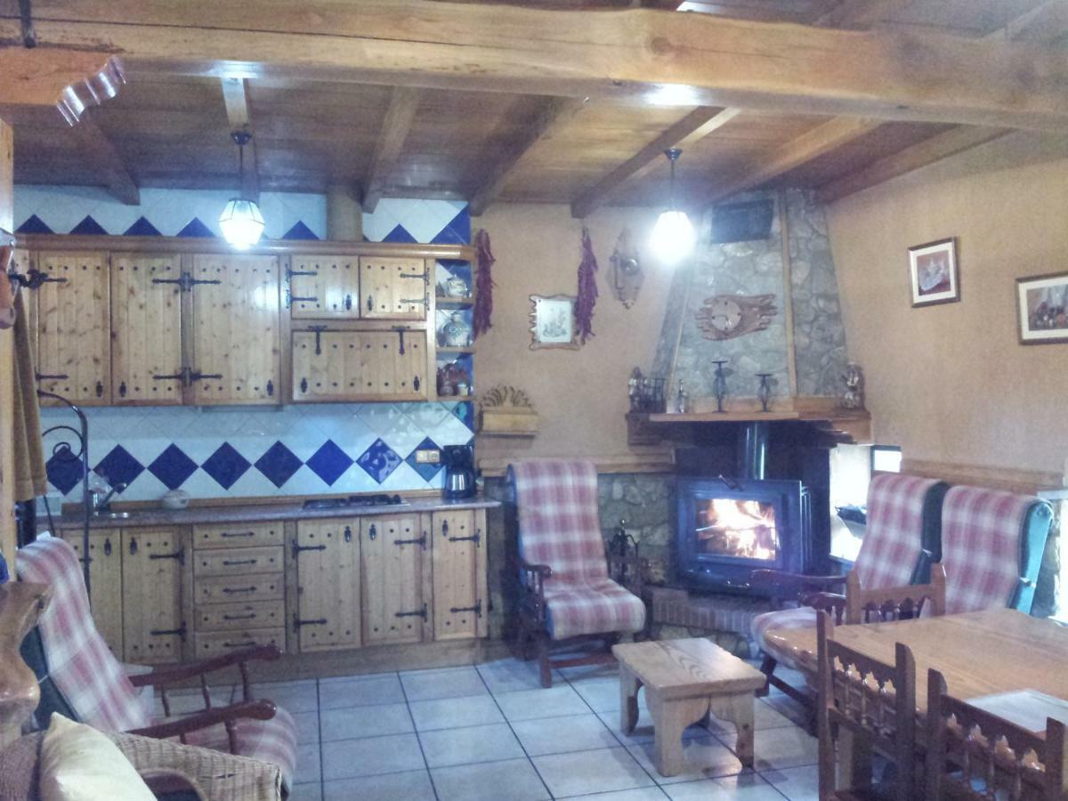 Casa Rural Santa Bárbara Guijo de Santa Barbara Bagian luar foto