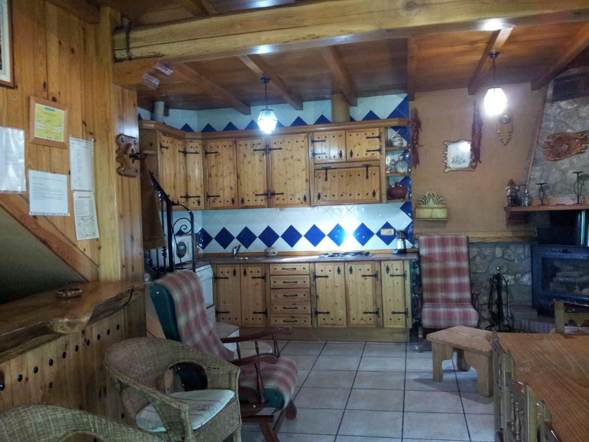 Casa Rural Santa Bárbara Guijo de Santa Barbara Bagian luar foto